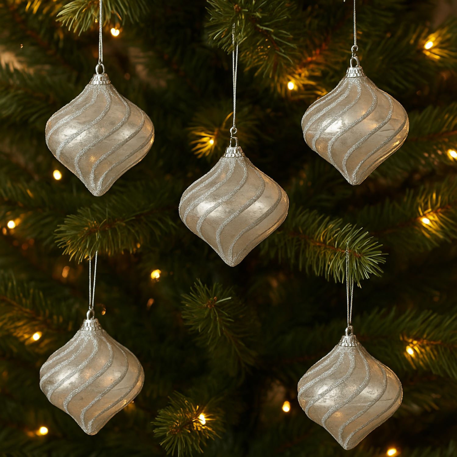 Elegani 8cm Onion with Silver Slant Lines Christmas Ornament Set, 3-Pack photo 4