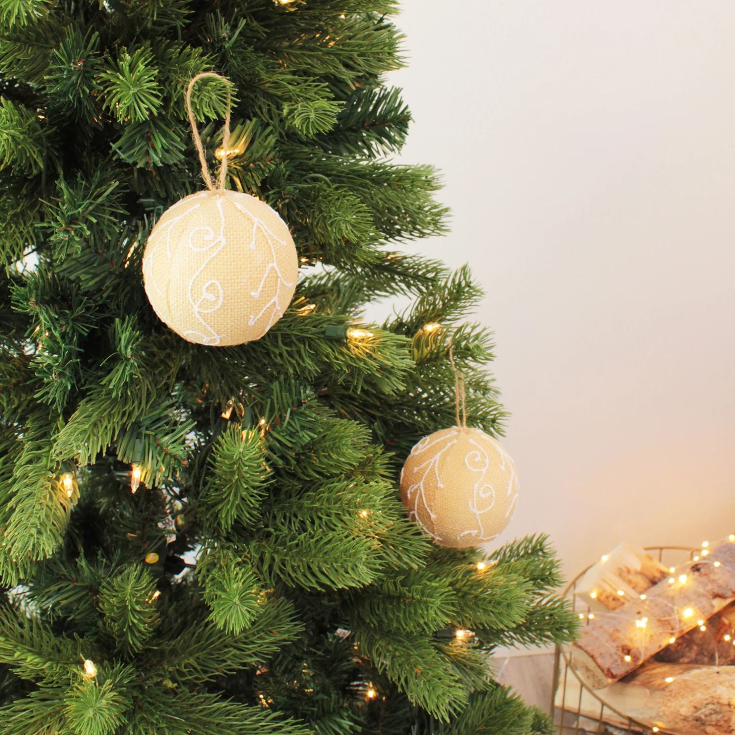 Elegani 10cm Burlap with Accents Christmas Ornament Set, 2-Pack photo 2