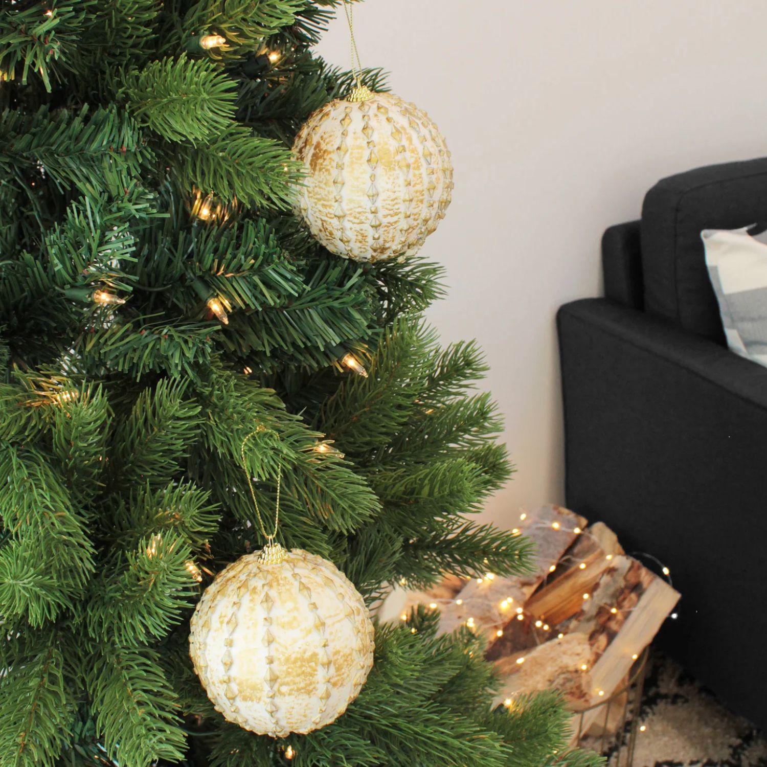 Elegani 10cm Ball with Stud Accents Christmas Ornament Set, 2-Pack photo 2