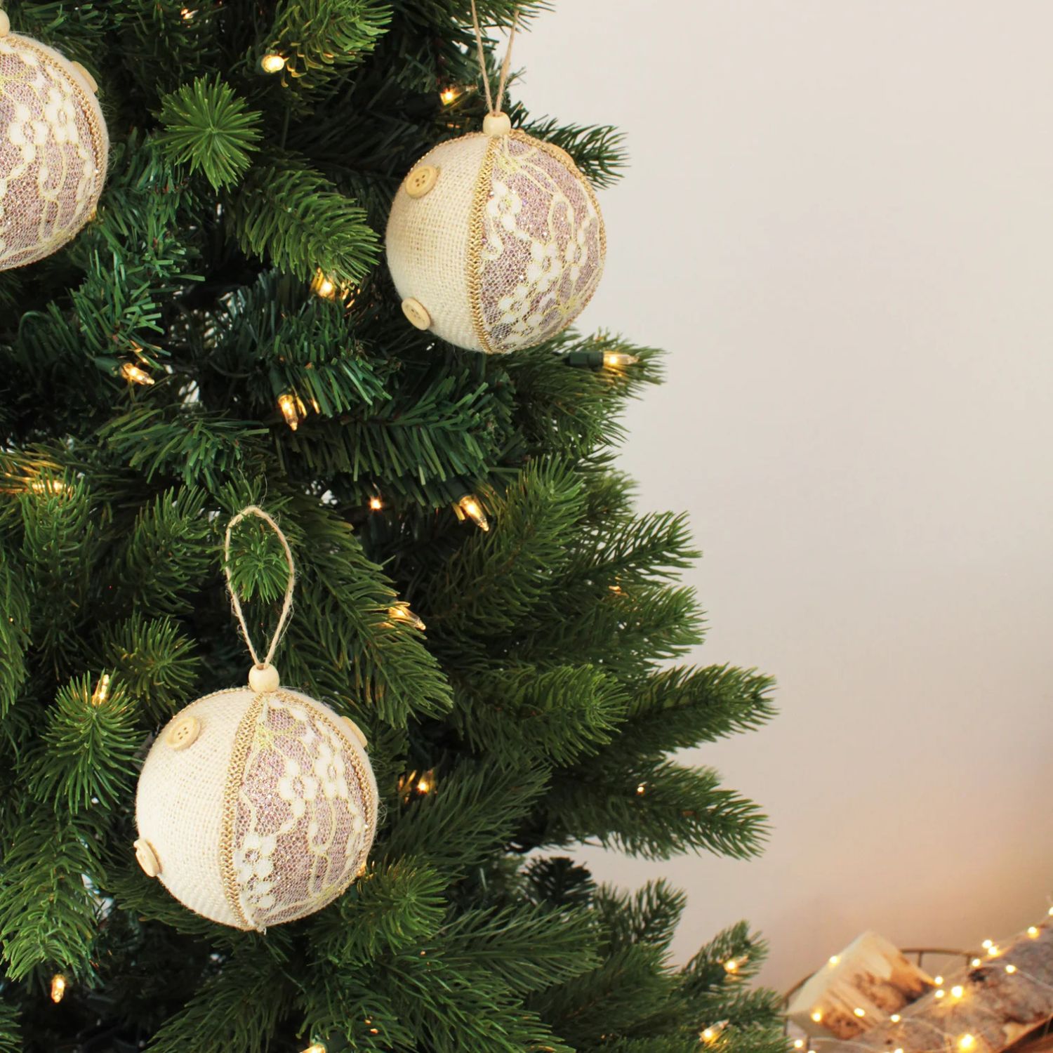 Elegani 10cm Ball with Lace and Button Accents Christmas Ornament Set, 2-Pack photo 2