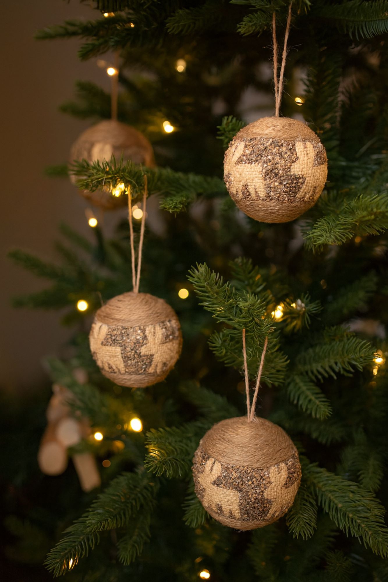 Elegani 10cm Ball Reindeer Ornament Christmas Ornament Set, 2-Pack photo 4