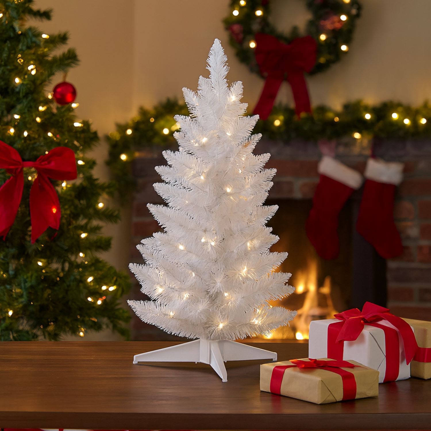 Elegani 2 ft Pre-Lit USB Tabletop Christmas Tree photo 8